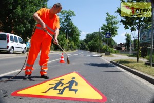 Termoznak prefabrykowane elementy termoplastyczne znaki drogowe poziome